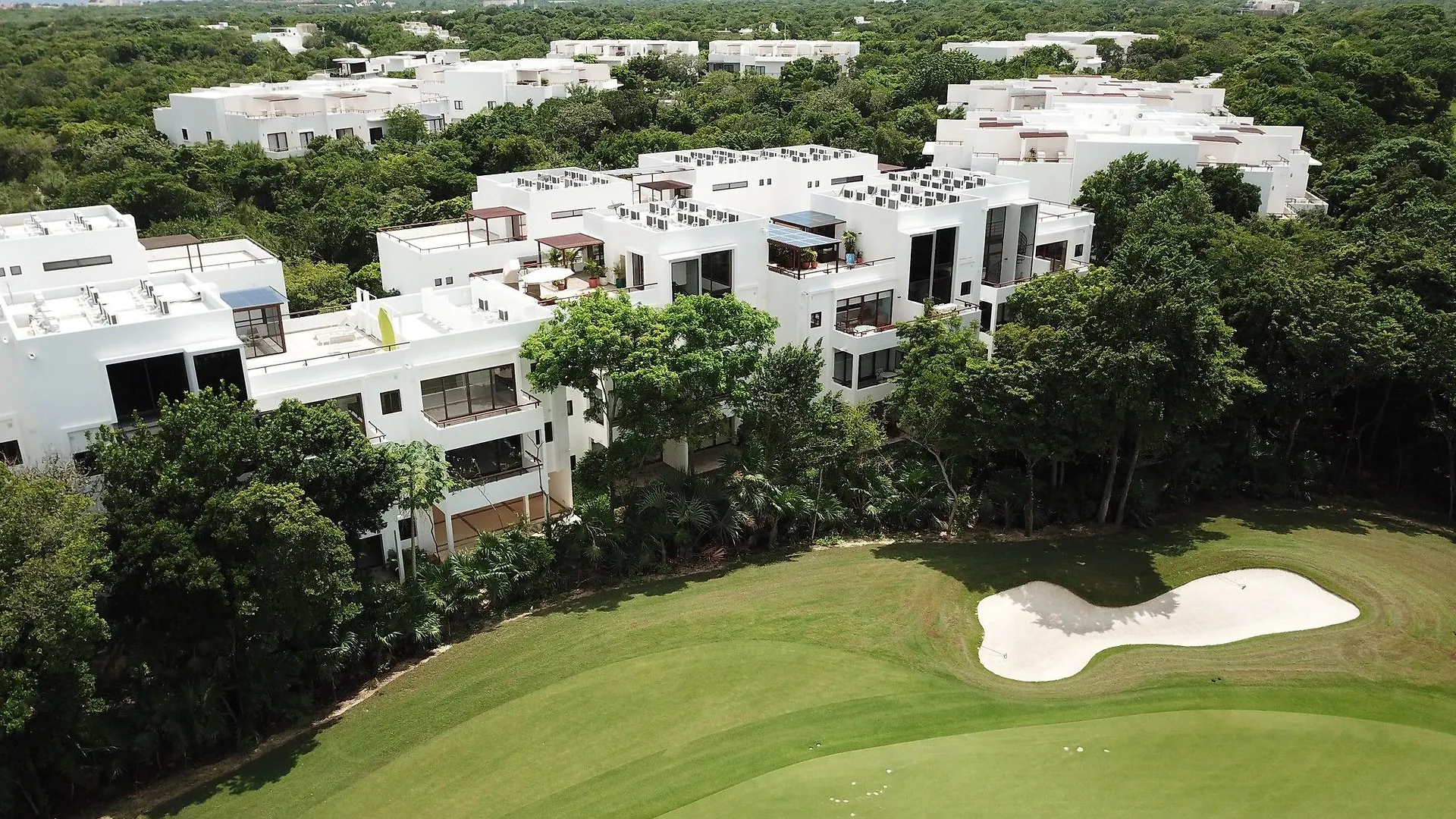 Апартаменты Golf View Luxury Condo Hosted By Olahola Акумаль